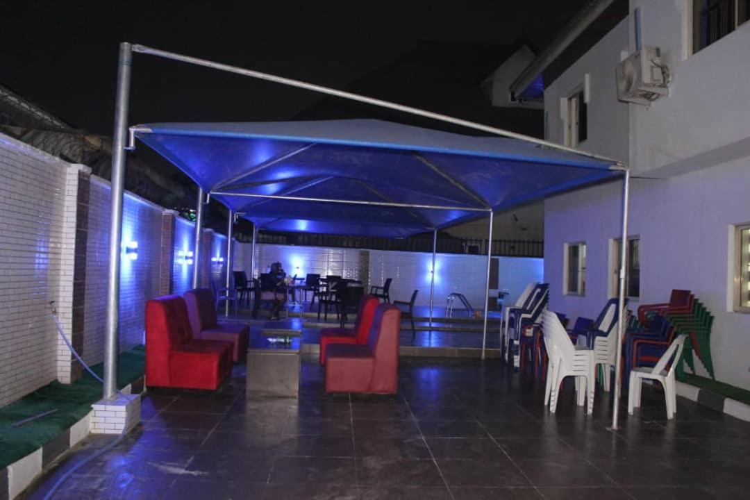 White Gold Hotel Ikeja Extérieur photo