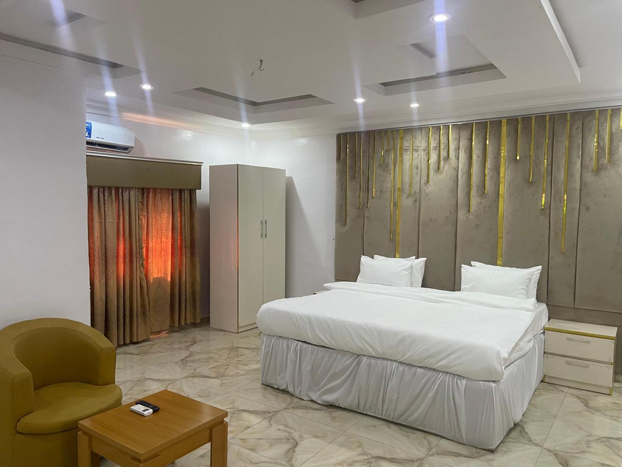 White Gold Hotel Ikeja Extérieur photo