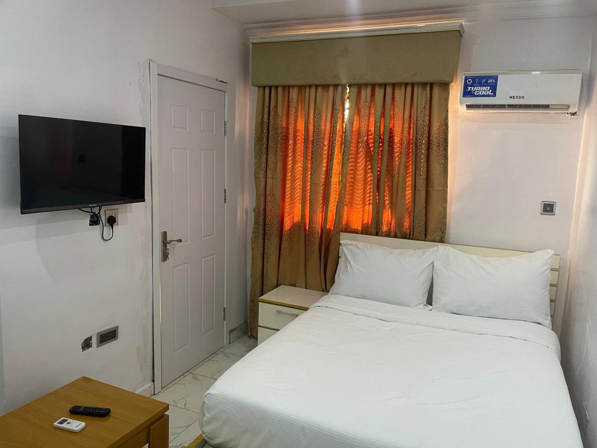 White Gold Hotel Ikeja Extérieur photo