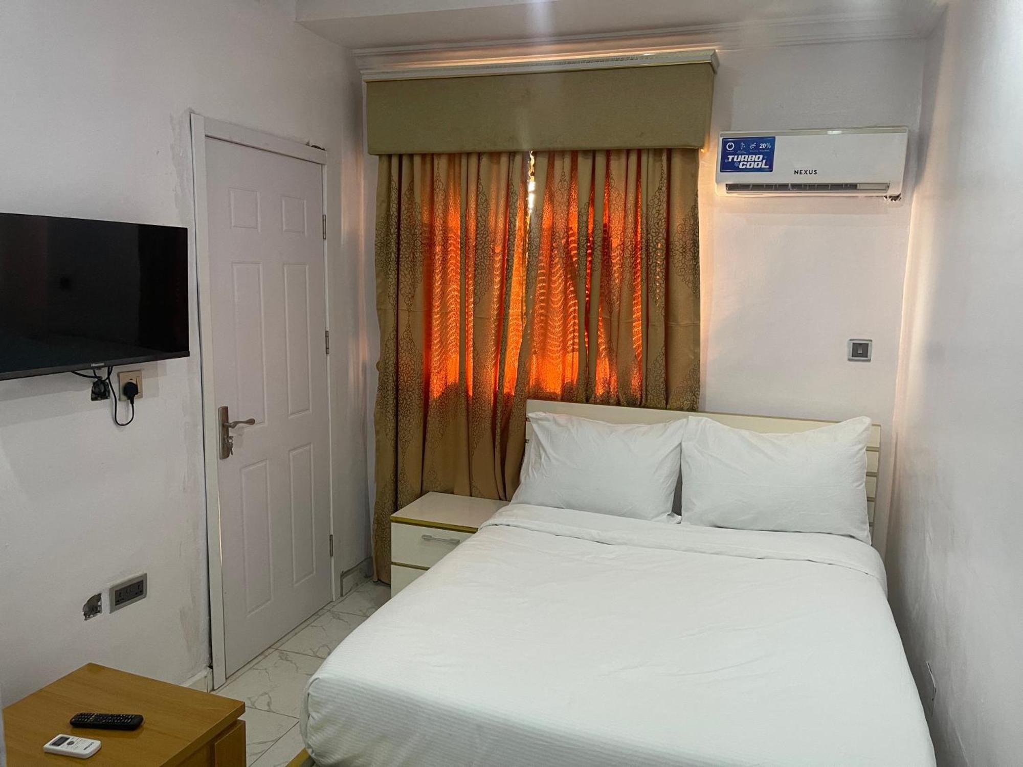 White Gold Hotel Ikeja Extérieur photo